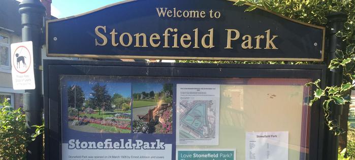 Stonefield Park - tennis this way!
